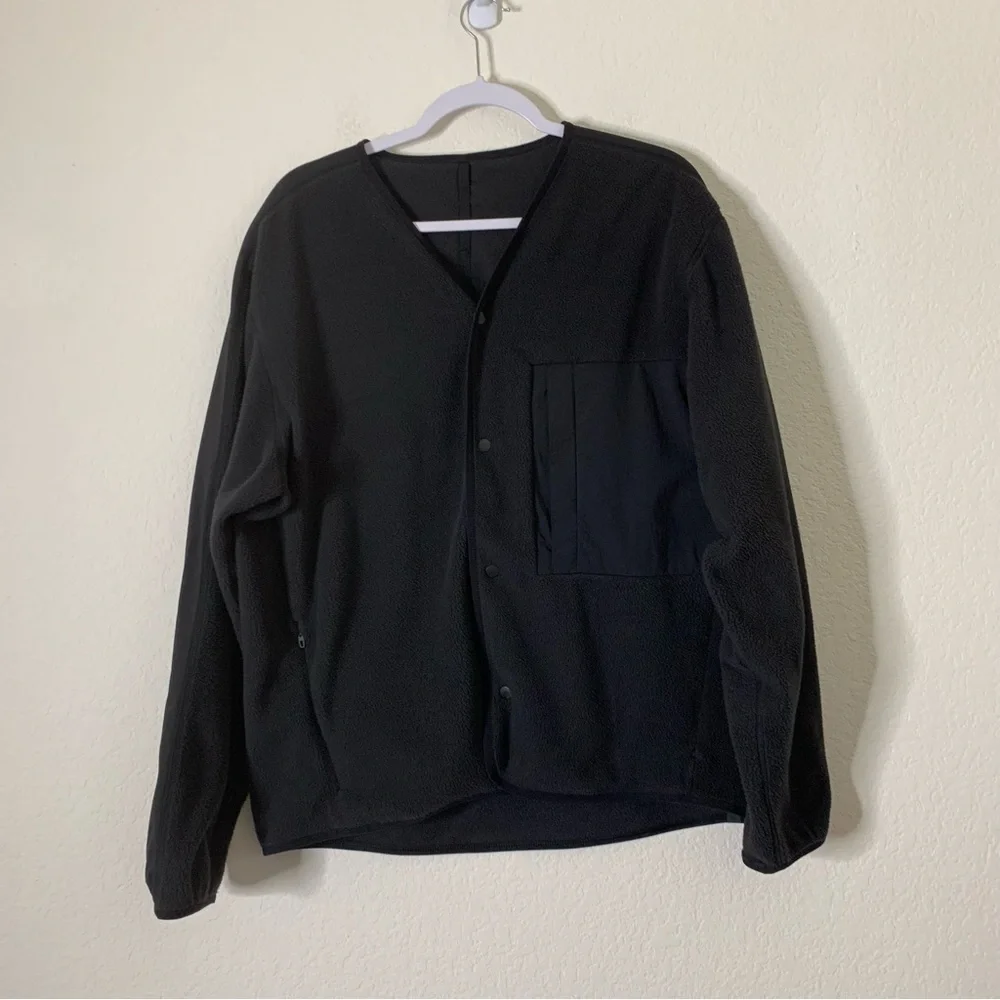 Lululemon Mens black snap button fleece cardigan L